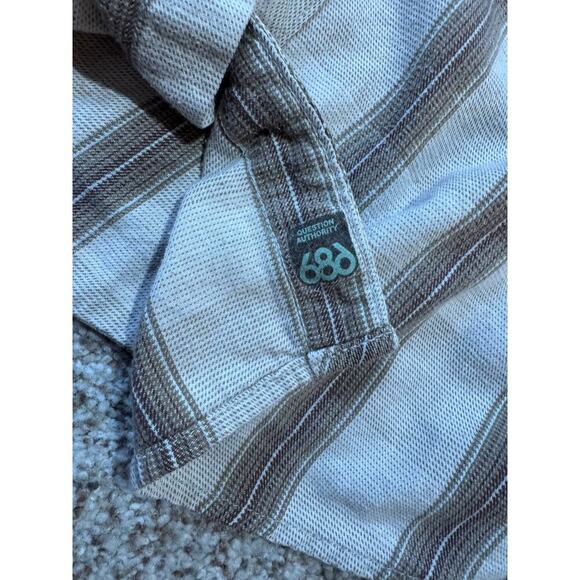 686 Long sleeve, button down, stripedd shirt, size Medium, 100% cotton, - Picture 7 of 11